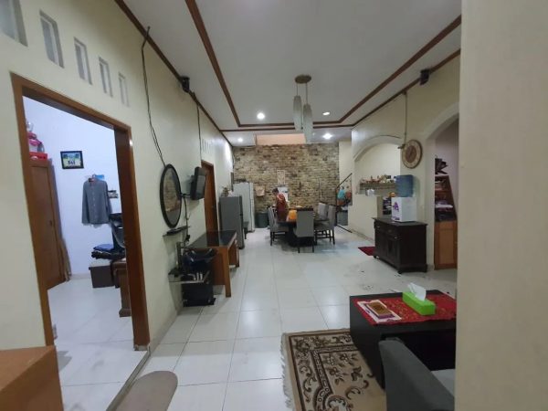 Ilustrasi proyek perumahan dan konsultasi sales properti digital marketing