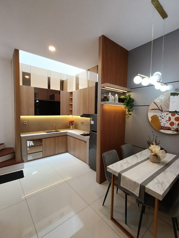 Rumah Baru Cluster dekat Tol Meruya dan Universitas Sisa 3 Unit