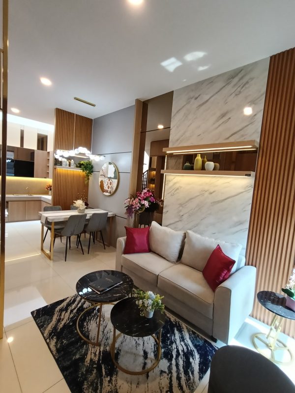 Rumah Baru Cluster dekat Tol Meruya dan Universitas Sisa 3 Unit