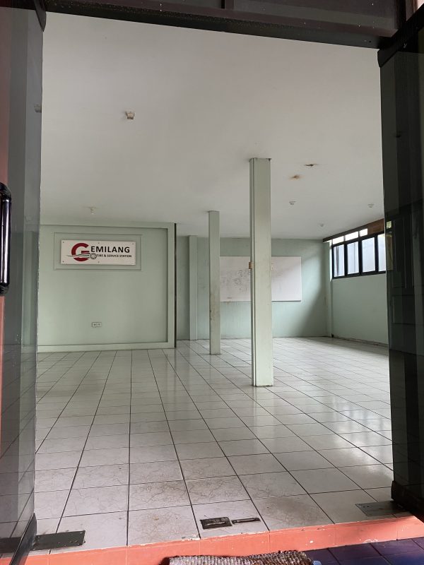 Ilustrasi proyek perumahan dan konsultasi sales properti digital marketing